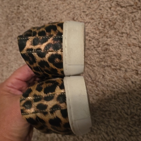 Pierre Dumas Comfort FoamLeopard Print Slip-On Sneakers Size 8 (0728) - Picture 7 of 9